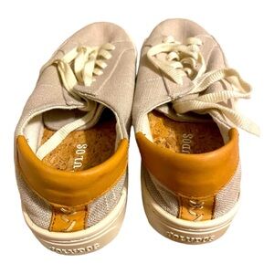Soludos sneakers perfect for warm days